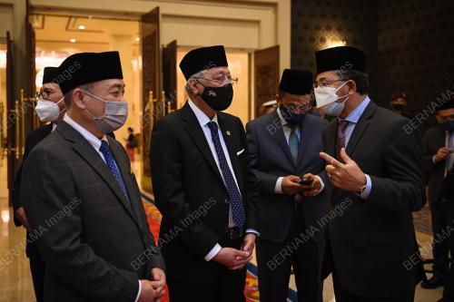 DATUK SERI ISMAIL SABRI YAAKOB