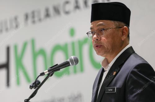 DATUK DR MOHD NAIM MOKHTAR