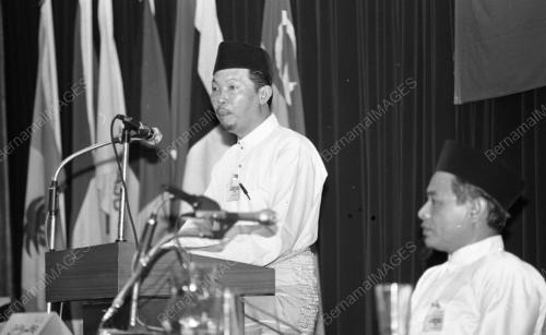 KL34_12012015_MUKTAMAR_PAS