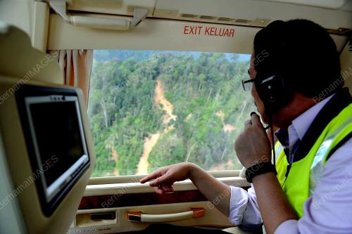 KL34_12112015_TANAH_RUNTUH