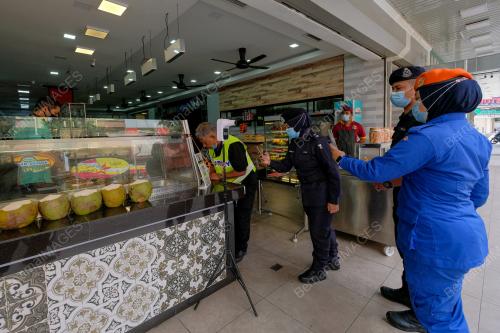 PERINTAH KAWALAN PERGERAKKAN