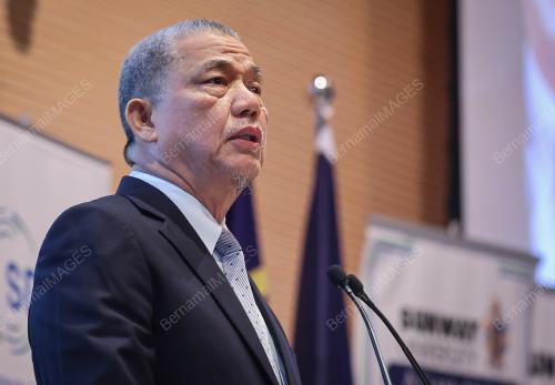 DATUK SERI FADILLAH YUSOF
