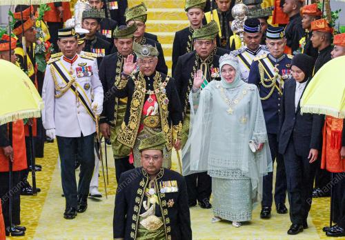 ISTIADAT PEMBUKAAN PENGGAL KEDUA PARLIMEN KE-15