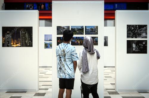 PAMERAN FOTOGRAFI