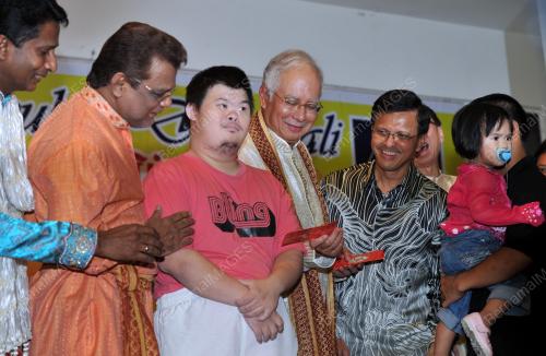 KL34_13112012_PPP_DEEPAVALI