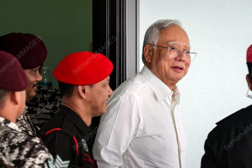 DATUK SERI NAJIB TUN RAZAK