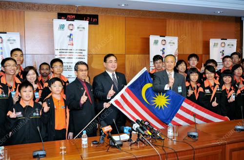 DATUK DR WEE KA SIONG