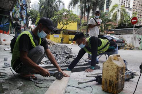 TINJAUAN SOP DI TAPAK PEMBINAAN