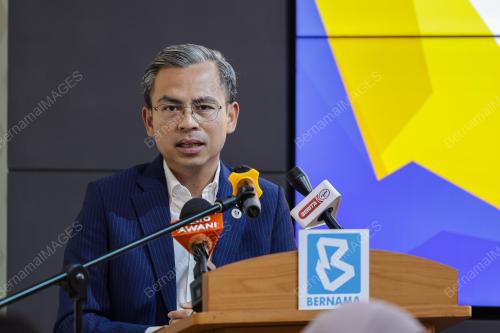 FAHMI FADZIL