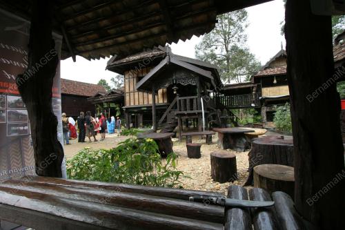 WARISAN PAHLAWAN RESORT