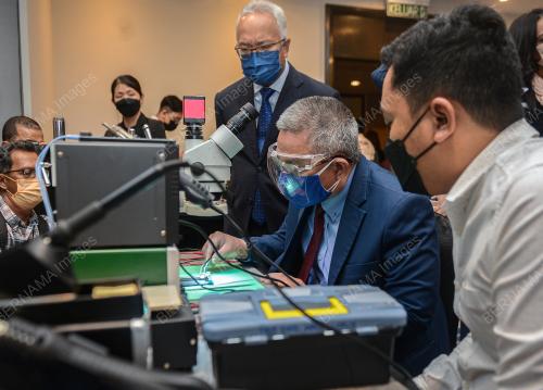DATUK SERI DR ADHAM BABA