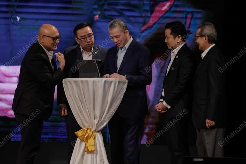 DATUK SERI FADILLAH YUSOF