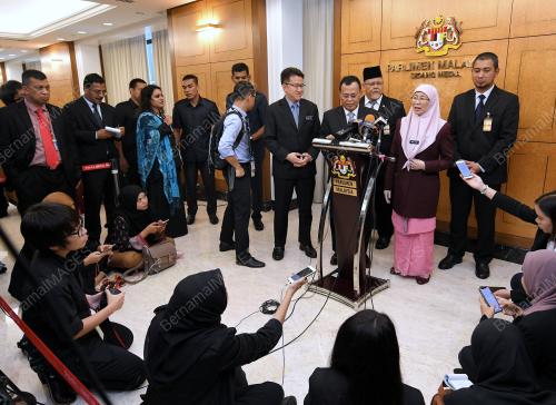 KL34_16102018_WAN_BN201810130766