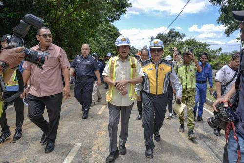 DATUK SERI AHMAD MASLAN
