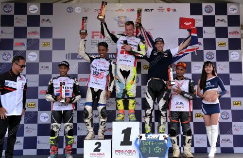 KL34_17122017_SUPERMOTO_BN201712123943