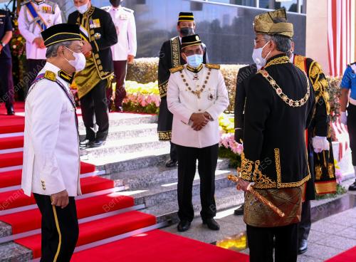 AL- SULTAN ABDULLAH RI'AYATUDDIN AL -MUSTAFA BILLAH SHAH