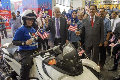 KL34_18082015_PELANCARAN