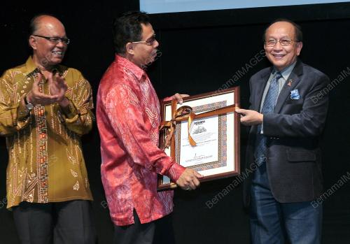 KL34_18102012_RAIS