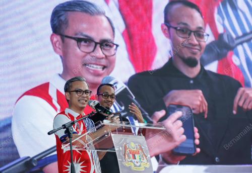 FAHMI FADZIL