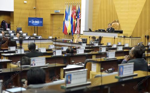 KL34_19092016_PARLIMEN