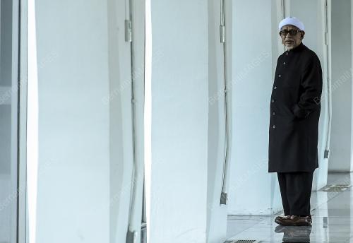 KL34_19112018_HADI_BN201810130773