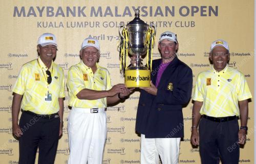 KL34_20042014_GOLF