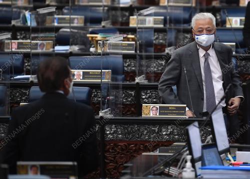 DATUK SERI ISMAIL SABRI YAAKOB