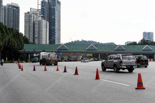 TINJAUAN ALIRAN TRAFIK DAN RENTAS NEGERI SEMPENA AIDILFITRI