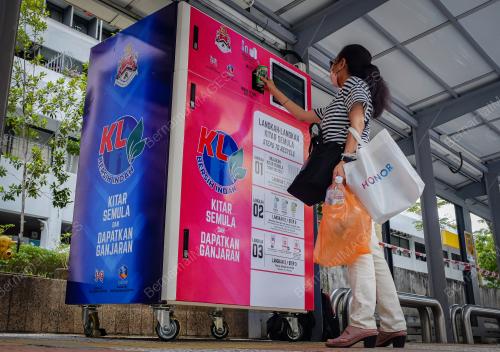 RECYCLING REVERSE VENDING MACHINE (RRVM)