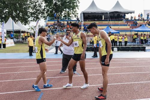 MIHAMMAD AZEEM MOHD FAHMI