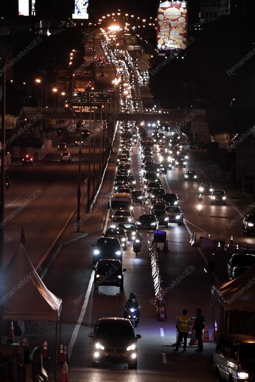 SEKATAN JALANRAYA PKPB PETALING JAYA
