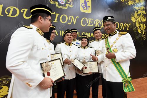 KL34_22012018_GRADUATION_BN201801176281