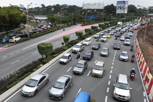 JALAN UTAMA KUALA LUMPUR KEMBALI SESAK - PKP