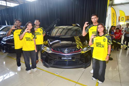 PEMAIN KEBANGSAAN LELAKI DAN WANITA