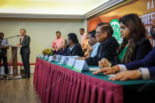 TAN SRI S A VIGNESWARAN