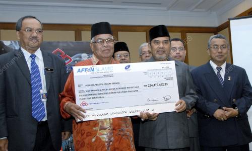 DATUK TAJUDIN ABDUL RAHMAN