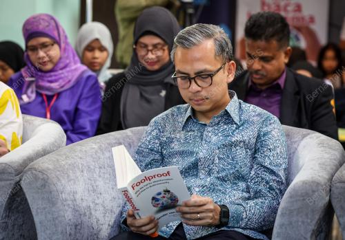FAHMI FADZIL