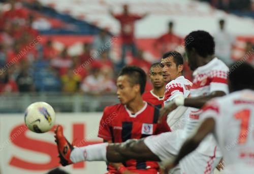 KL34_24032012_BOLA