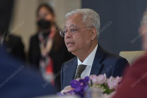 DATUK SERI ISMAIL SABRI YAAKOB