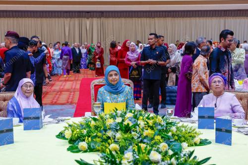 RAJA ZARITH SOFIAH