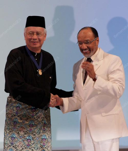 MOHD NAJIB TUN ABDUL RAZAK