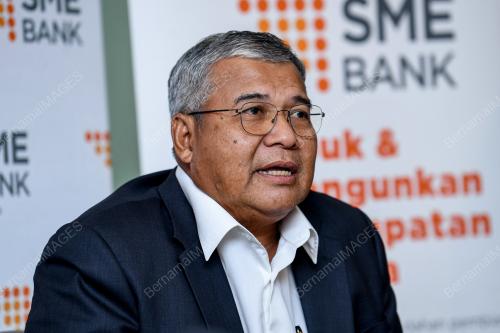 DATUK MUSLIM HUSSAIN