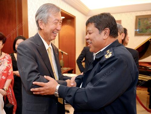 KL34_25062014_DR_MAKIO_MIYAGAWA