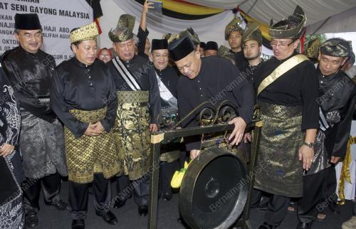 KL34_25102015_SILAT_GAYONG