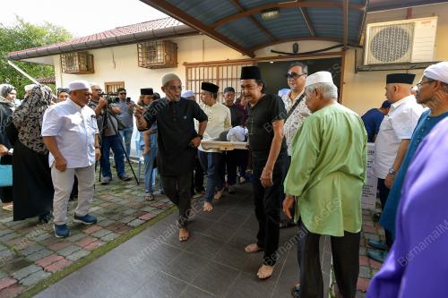 SOLAT JENAZAH TAN SRI DR AHMAD NAWAB