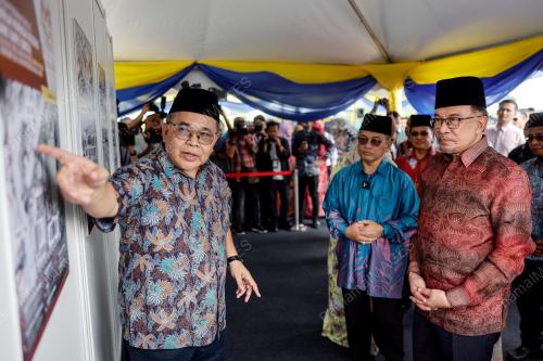 DATUK SERI ANWAR IBRAHIM