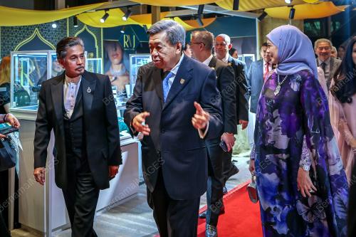 SULTAN SHARAFUDDIN IDRIS SHAH