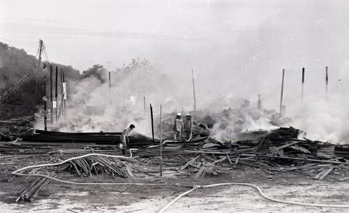 KILANG TERBAKAR