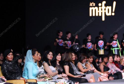 TUANKU NUR ZAHIRAH