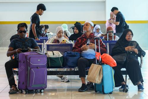WARGA KOTA PULANG KE KAMPUNG HALAMAN